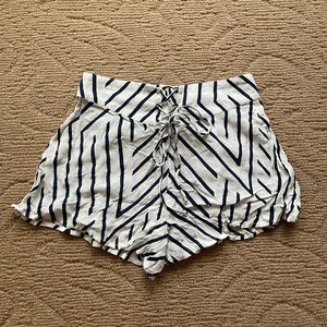 Light weight billabong shorts